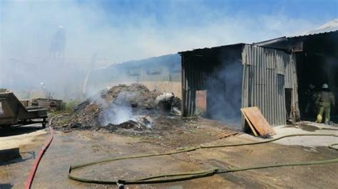 Silivri’de fabrikada yangın: Bölgeye çok sayıda itfaiye ekibi sevk edildi